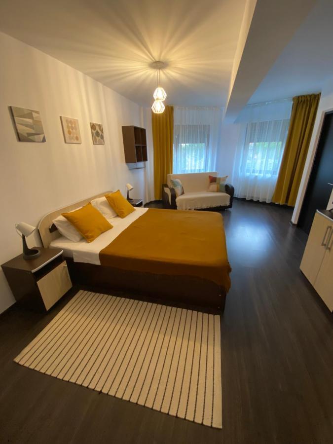 Hotel Pensiunea Xandra à Corbi Extérieur photo