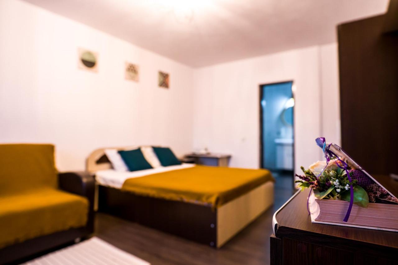 Hotel Pensiunea Xandra à Corbi Extérieur photo